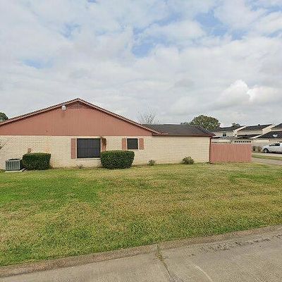 5838 Meadow Way, Beaumont, TX 77707