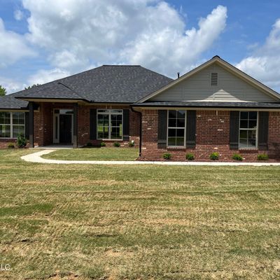 5914 Sara Ann Lane, Horn Lake, MS 38637