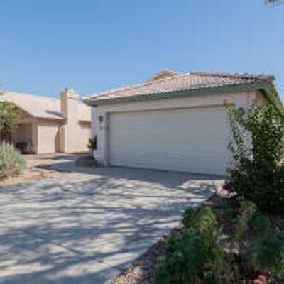 601 S Silverbrush Dr, Chandler, AZ 85226