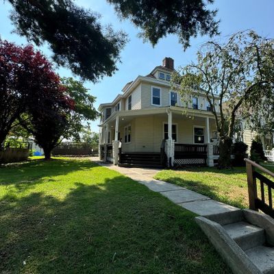 62 Eighth St, Salem, NJ 08079