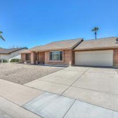 6221 W Sunnyside Dr, Glendale, AZ 85304