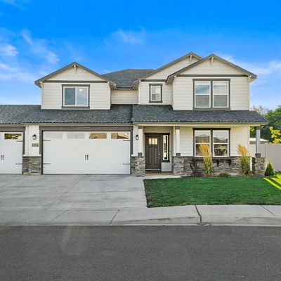 6227 Cottonwood Loop, Yakima, WA 98903