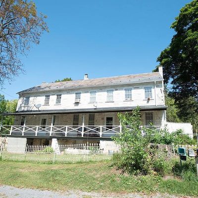 6241 Hickory Rd, Slatington, PA 18080