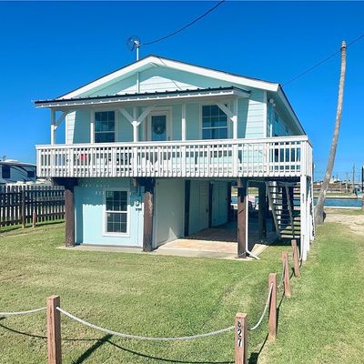 627 Copano Cove Rd, Rockport, TX 78382