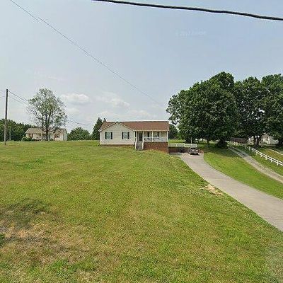 6300 Hiawatha Rd, Morristown, TN 37814