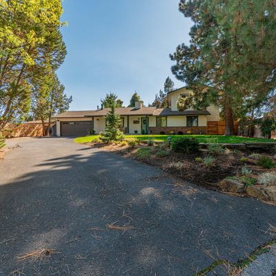 63034 Tourmaline Ln, Bend, OR 97703