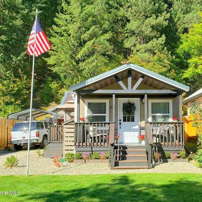 537 Burke Rd, Wallace, ID 83873