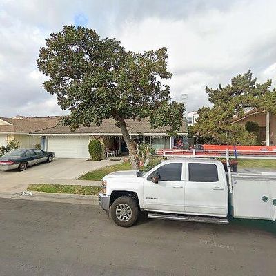 5407 Oxford Dr, Cypress, CA 90630