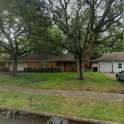 5450 Redstart St, Houston, TX 77096