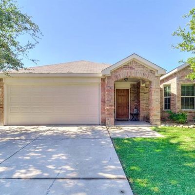 5521 Balmorhea Dr, Argyle, TX 76226