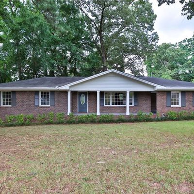 5555 Woodland Dr, Douglasville, GA 30135