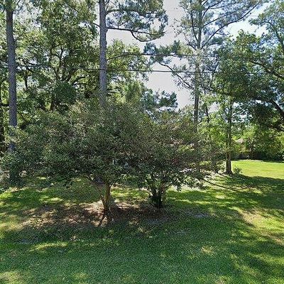 5584 Diamondhead Dr E, Diamondhead, MS 39525