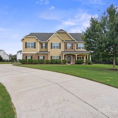 5601 Ballenger Ct, Waxhaw, NC 28173