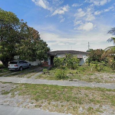 571 Nw 189 Th St, Miami, FL 33169