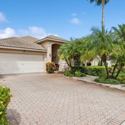 5719 Fountains Dr S, Lake Worth, FL 33467