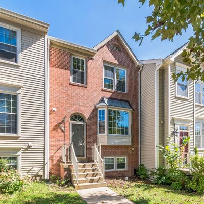 6949 Compton Ln, Centreville, VA 20121