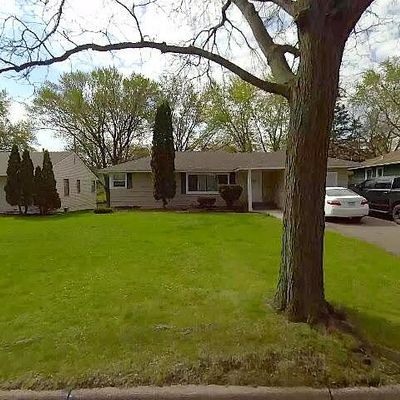 7011 W 23 Rd St, Minneapolis, MN 55426