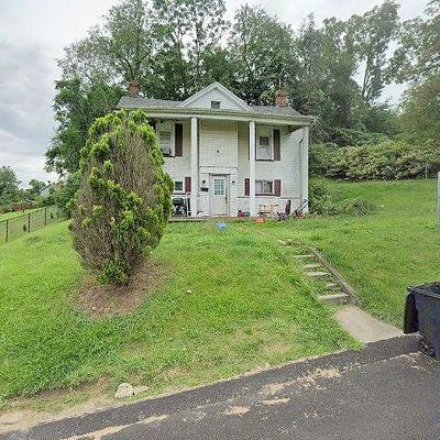 704 Madison Ave, Herminie, PA 15637