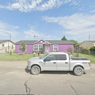 709 S Elm Ave, Pasco, WA 99301