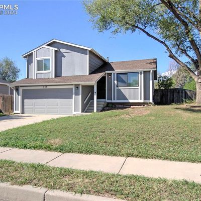 725 Fountain Mesa Rd, Fountain, CO 80817