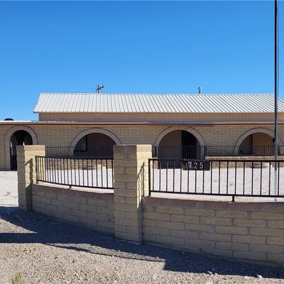 725 W Queen Tut Drive, Meadview, AZ 86444