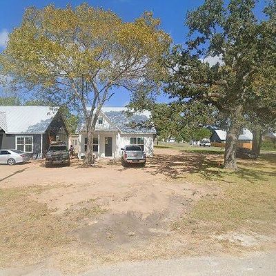 727 Pecan Street, New Ulm, TX 78950