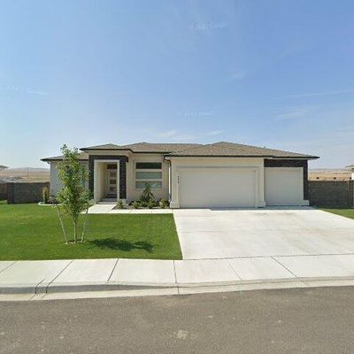 7417 W 23 Rd Ave, Kennewick, WA 99338