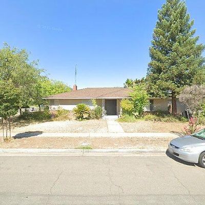 6491 N Raisina Ave, Fresno, CA 93710