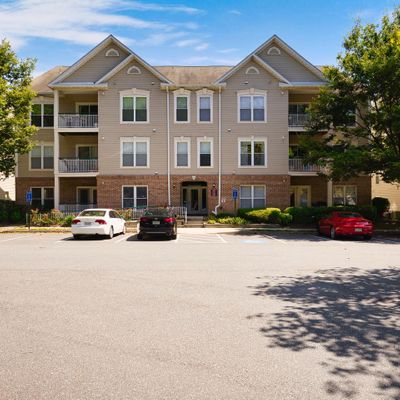 6509 Grange Ln #201, Alexandria, VA 22315