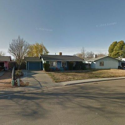 661 Palmer Dr, Red Bluff, CA 96080