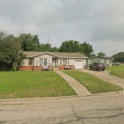 816 Lawrence Dr, Waco, TX 76710