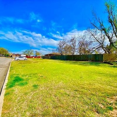 820 S Country Club Rd, El Reno, OK 73036