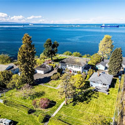 825   829 Caroline Street, Port Angeles, WA 98362