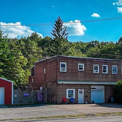 866 E Patterson St, Lansford, PA 18232