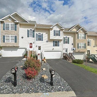 882 Talon Ct, Leechburg, PA 15656