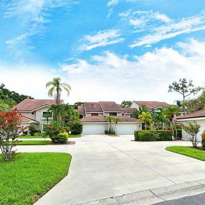 7673 Fairway Woods Drive, Sarasota, FL 34238