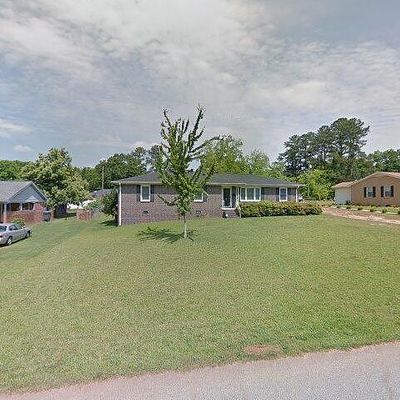 8 Pine Tree Dr, Honea Path, SC 29654