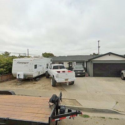 804 W Maple Ave, Lompoc, CA 93436