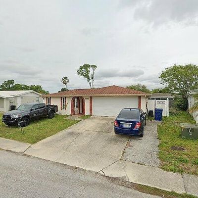 9720 Lakeside Ln, Port Richey, FL 34668