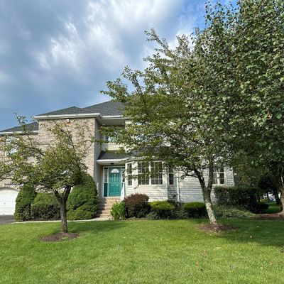 906 Taggert Dr, Belle Mead, NJ 08502