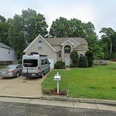 908 Holbrook Dr, Newport News, VA 23602