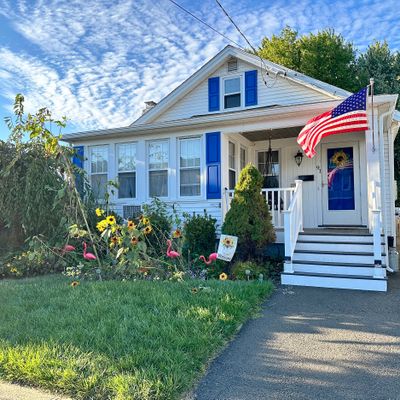 91 Atwater St, West Haven, CT 06516