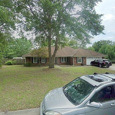 947 Fox Haven Ct, Hinesville, GA 31313