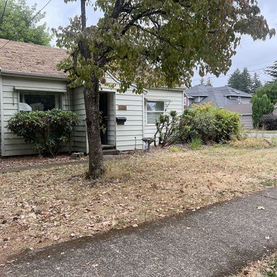 10363 Ne Pacific St, Portland, OR 97220