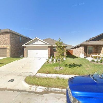 1075 Old Oaks Dr, Forney, TX 75126