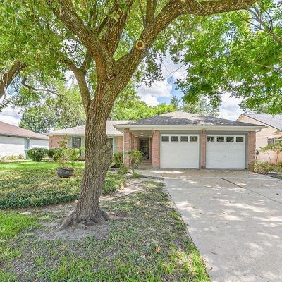 10806 Shannon Hills Dr, Houston, TX 77099