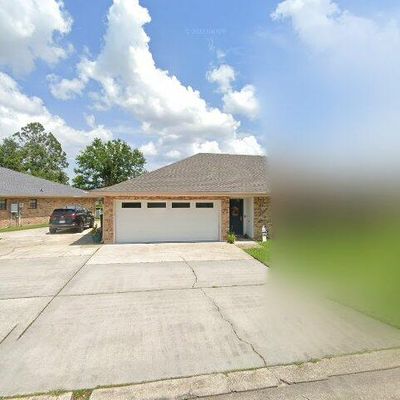 109 Parnell Dr, Houma, LA 70360