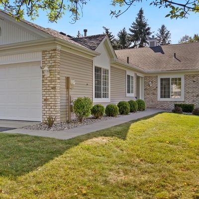 10939 Lexington Dr, Eden Prairie, MN 55344