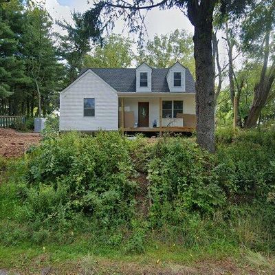 11 Melbourn Ln, Ringoes, NJ 08551