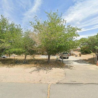 11093 Hemlock Ave, Hesperia, CA 92345